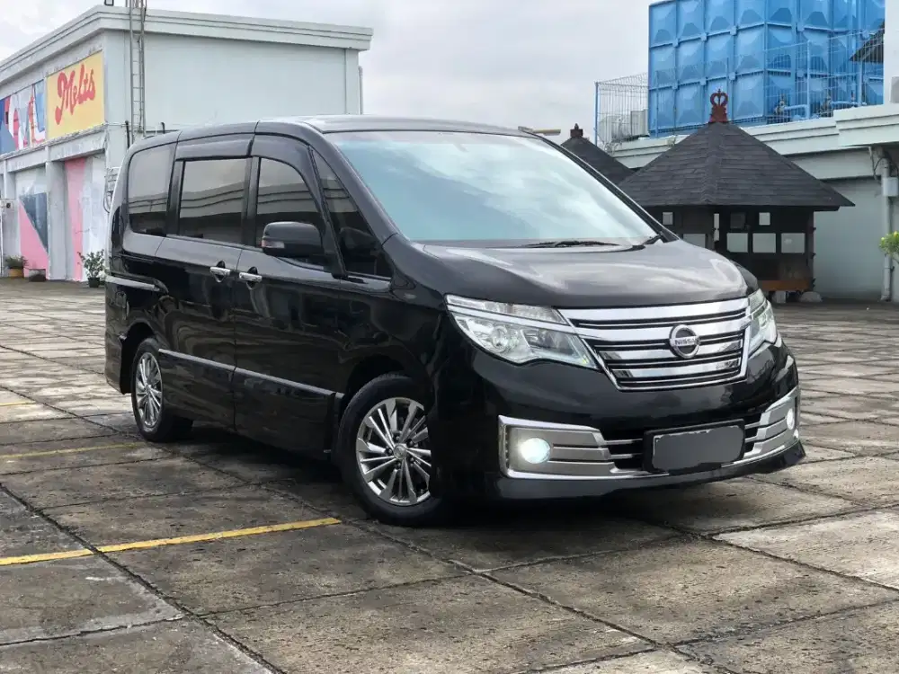 Nissan Serena Highway Star Autec 2.0 AT 2015
