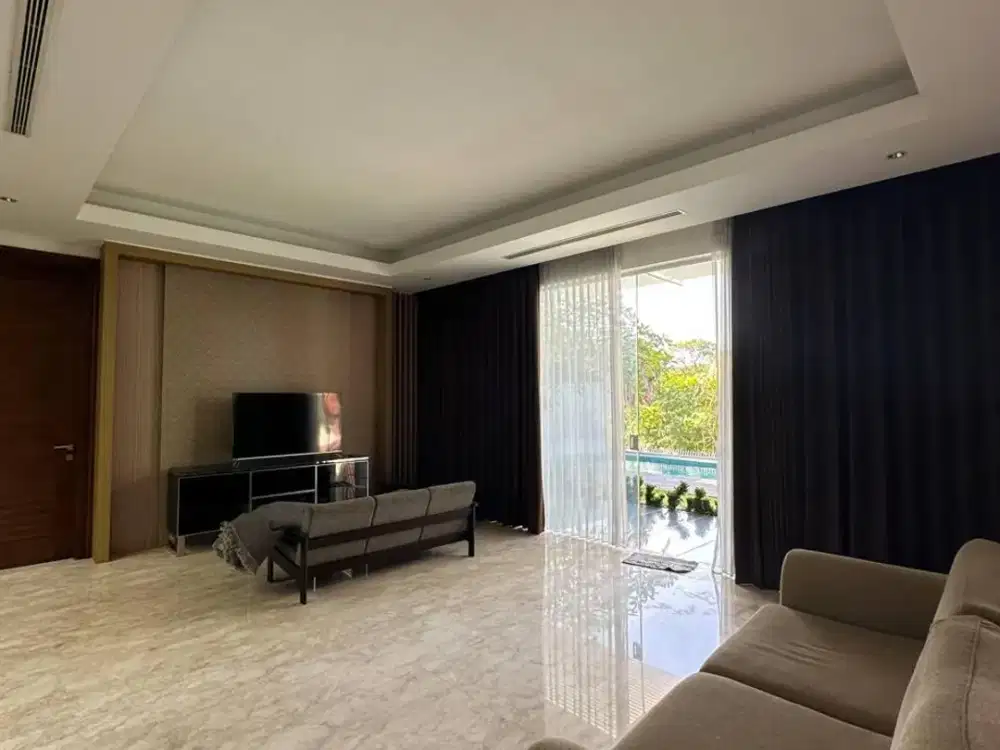 2 Lantai Ciamik Rumah Bukit Darmo Golf With Swimming Pool