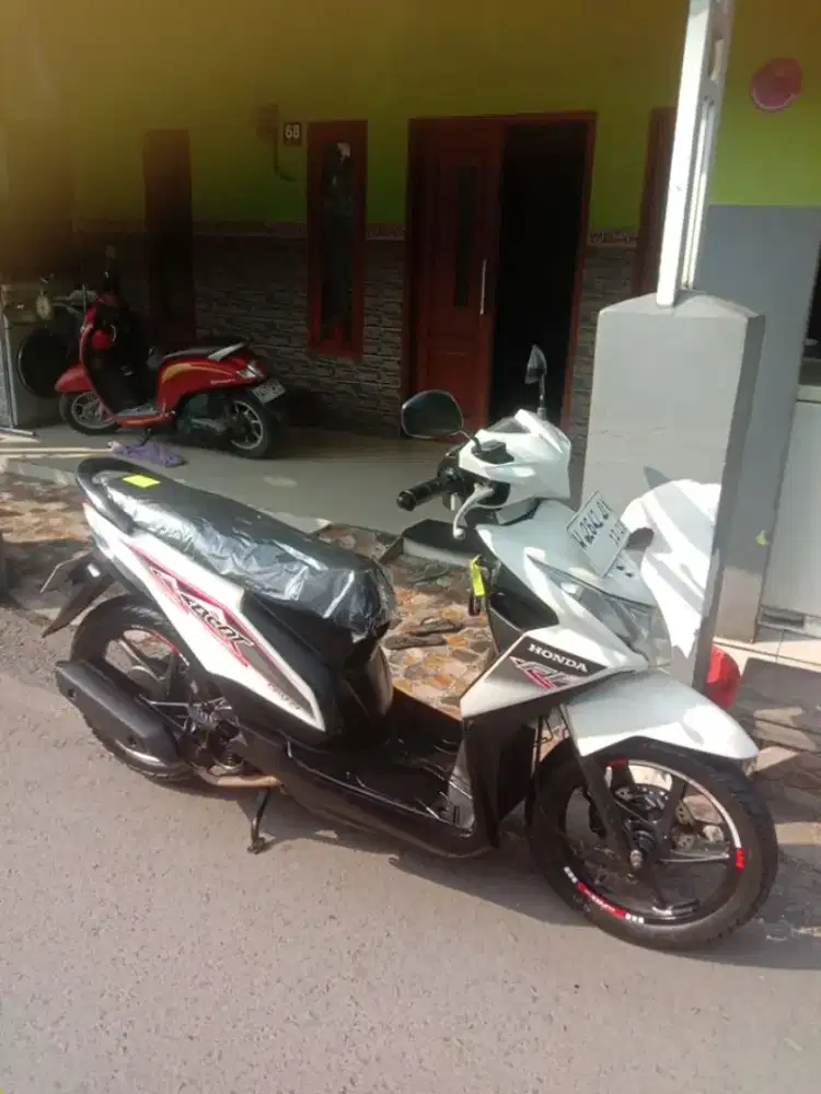 Dijual Honda beat injeksi tahun 2013