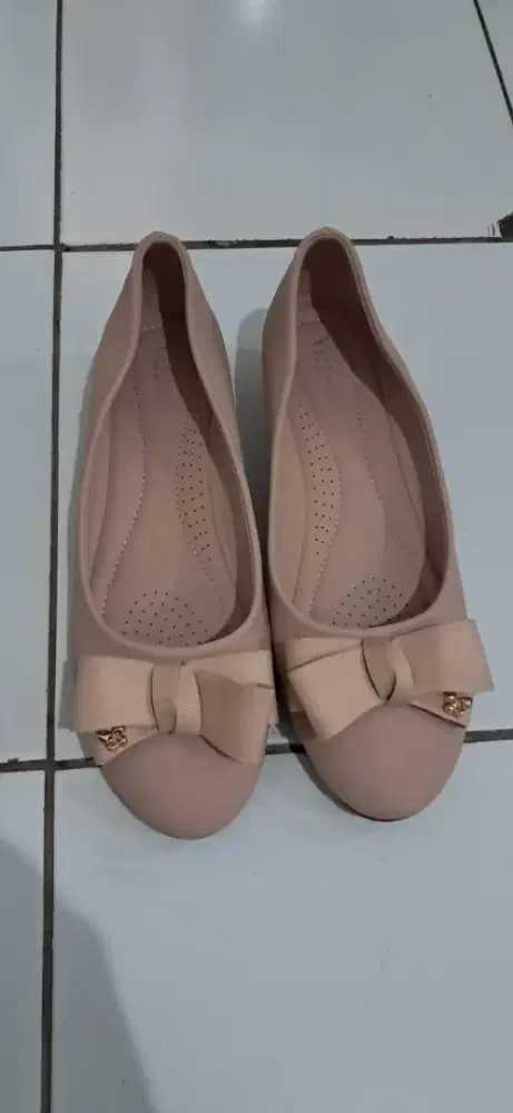 Sepatu wanita size 41