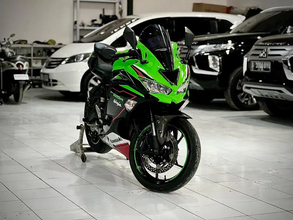 Ninja 250 R 2022 km Low