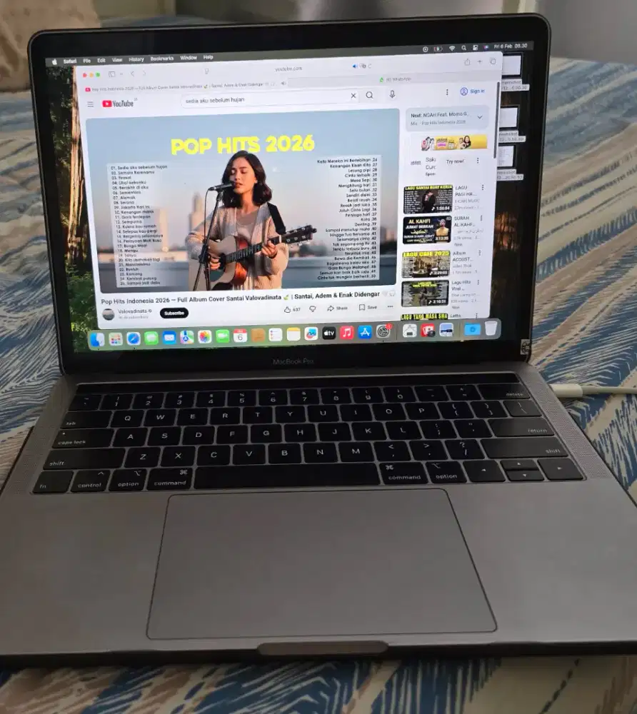 Macbook Pro 2019 touchbar intel i7 16/256GB