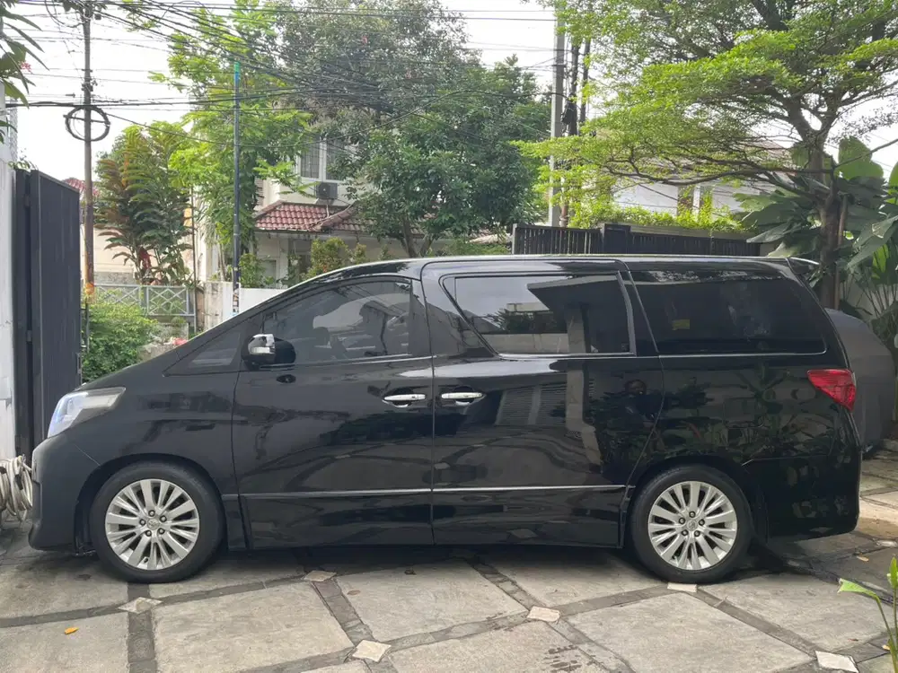Toyota Alphard 2014 Bensin