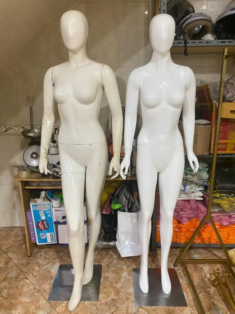 Manekin full body 2 pics
