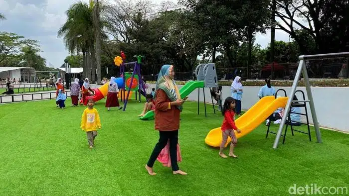 DI CARI PENDAMPING ANAK LAKI-LAKI