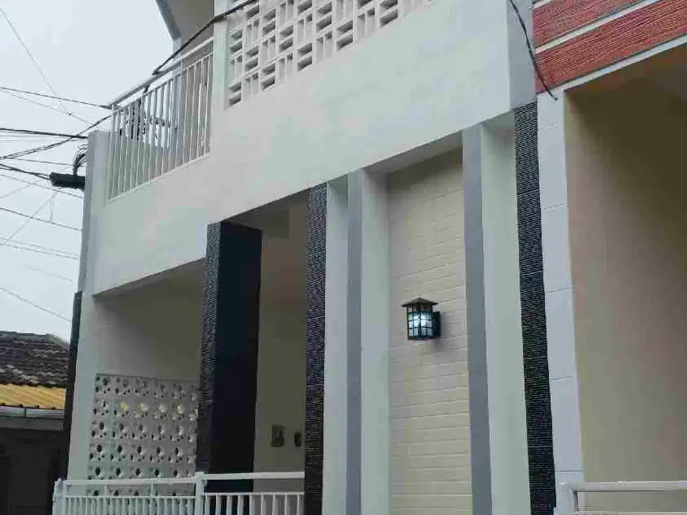 Rumah Baru 2 lantai Riung Bandung Kotamadya 3 kamar tidur