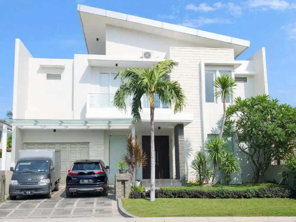 Dijual Rumah Mewah Pakuwon Indah Cantik Luxury Strategis Siap Huni