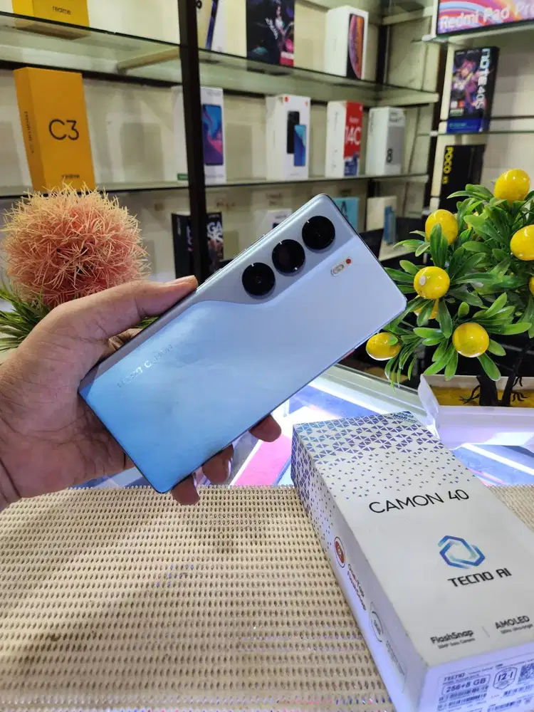 Tecno Camon 40 Ram (8+8) 16Gb/256Gb Pemakaian 1 Bulan Fullset Like New