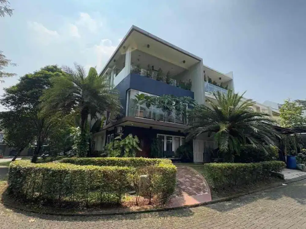Rumah Huk 3 Lantai Full Furnish Hadap Selatan di de Latinos BSD City