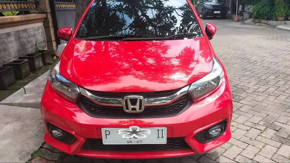 Dijual Honda Brio Satya E CVT 2022 Merah, Km. 22.600 Asli