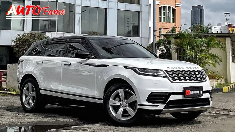 KM 4RB Land Rover Range Rover Velar 2.0L Panoramic Roof Meridian 2018