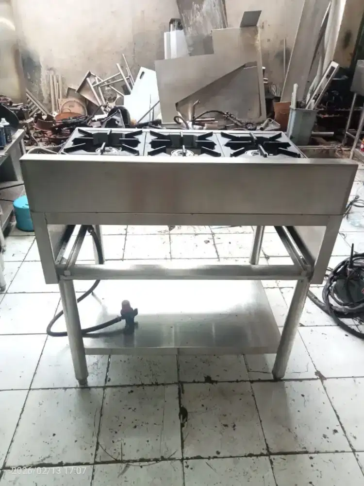 Kompor 6 tungku Haigh pressure Ukuran 90x70x85

Harga : 7,5 jt