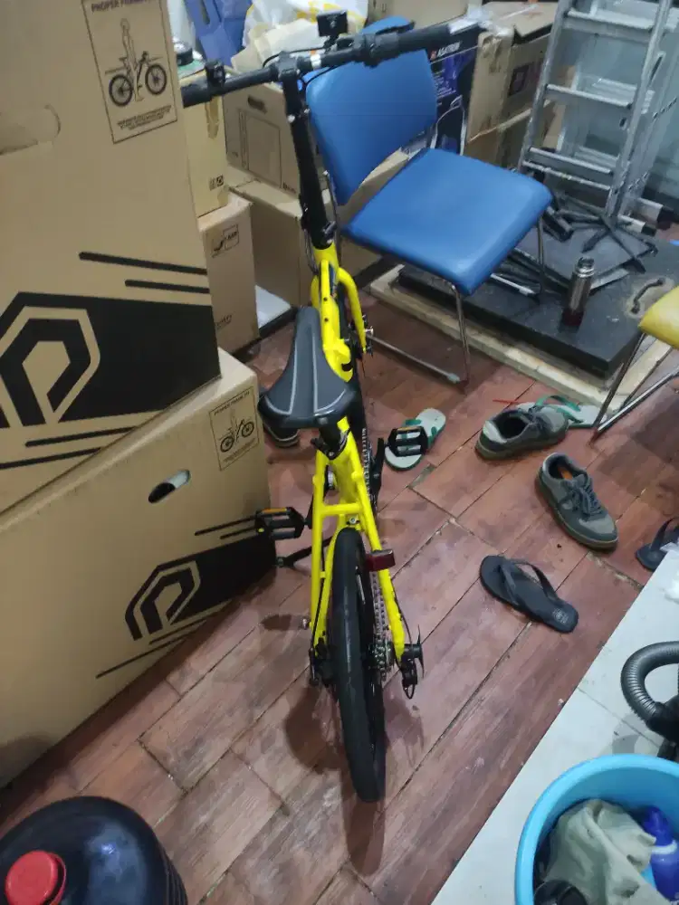 Polygon Urbano 2 kuning