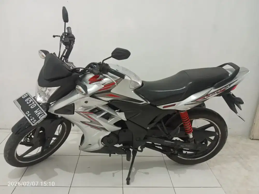 Jual VERZA 2014 SILVER TERAWAT