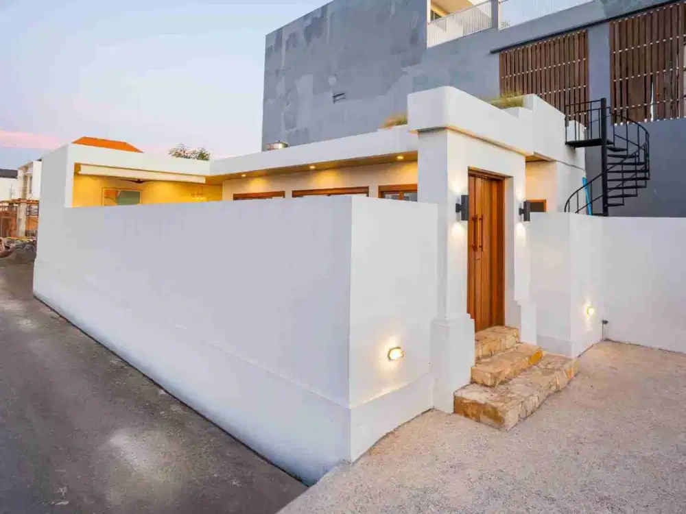 DISEWAKAN VILLA FURNISH DENGAN ROOFTOP DI KEROBOKAN IPP