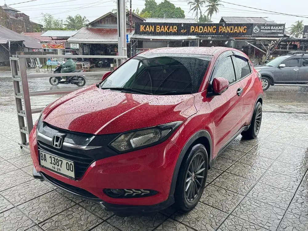 HONDA HRV E CVT METIC 2015