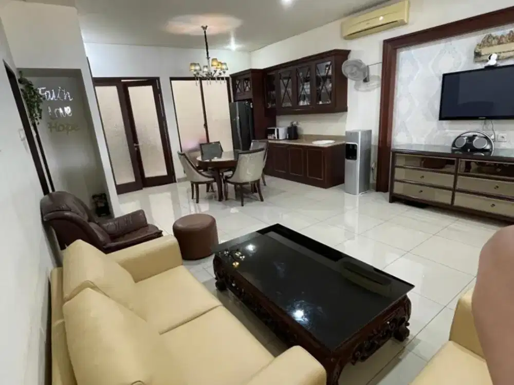 Rumah Bagus Di Puri Mansion Kembangan Jakarta Barat Luas 8x15 SHM