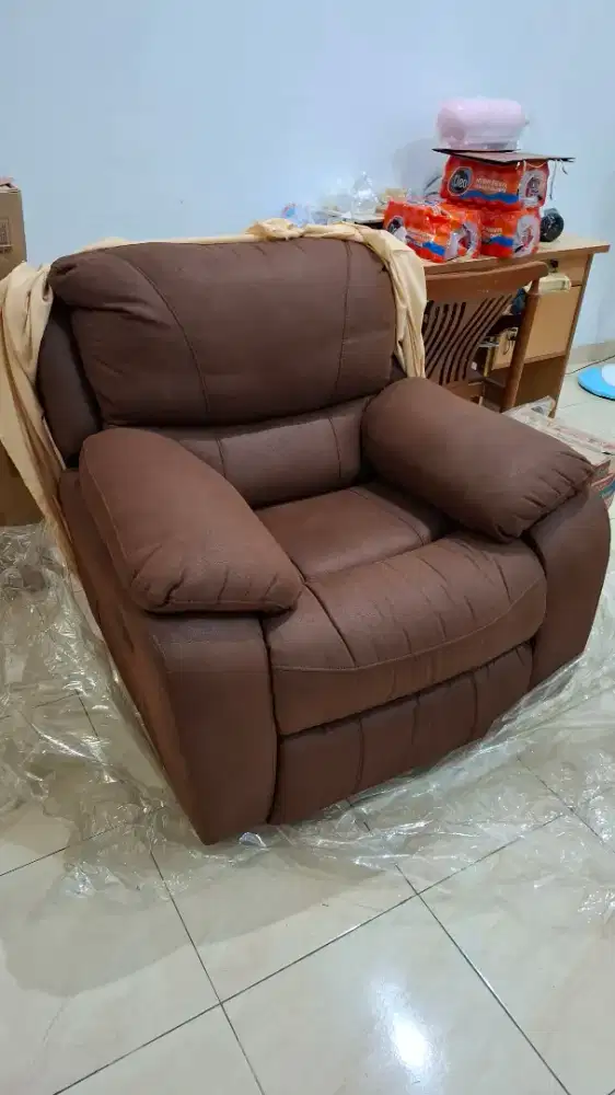 SOFA LIPAT BARU
