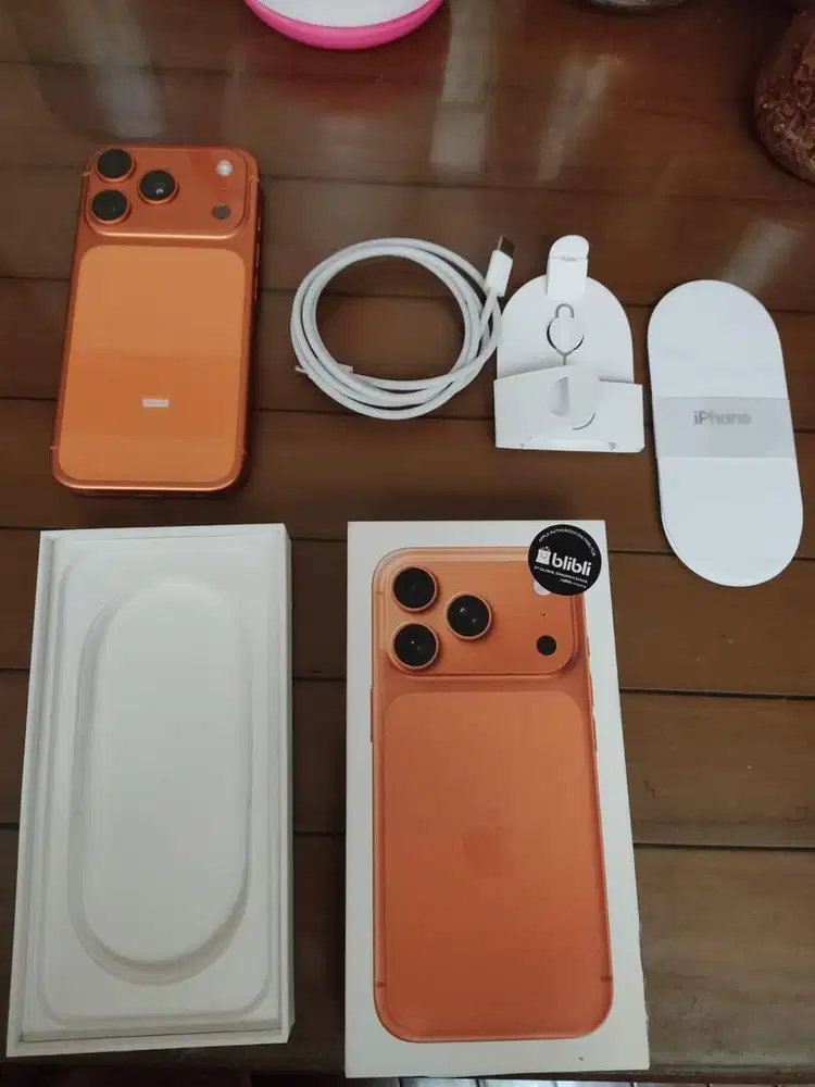 Iphone 17 pro 256 garansi resmi bli bli