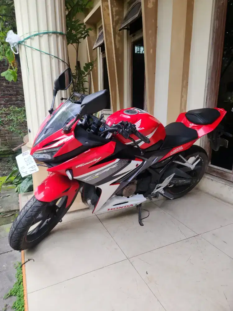 Cbr 150 low km 8ribuan 2018 dp500rb gbm