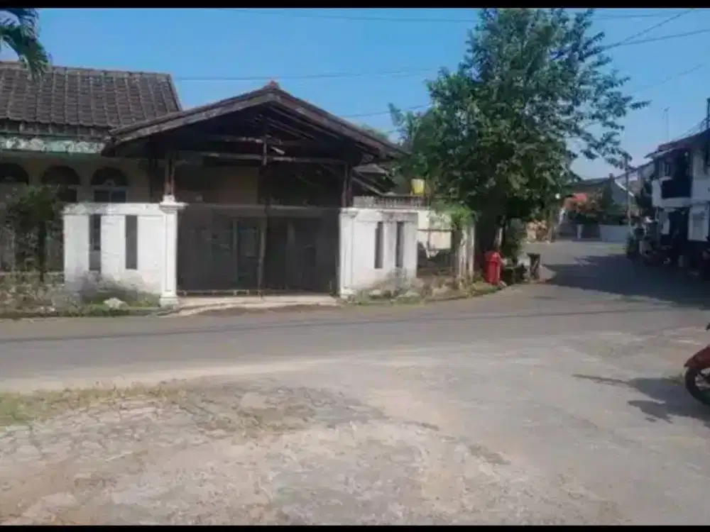 Rumah hitung tanah sangat murah posisi hoek di margacinta kota bandung