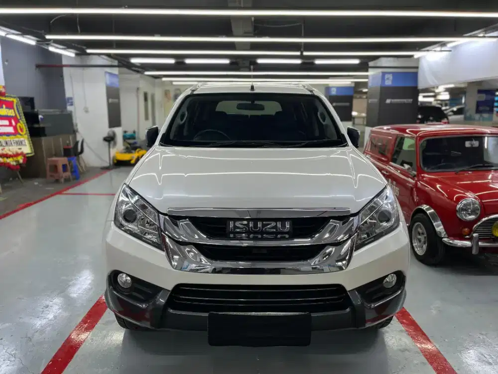 ISUZU MU-X R2 4x2 AT 2015 DIESEL