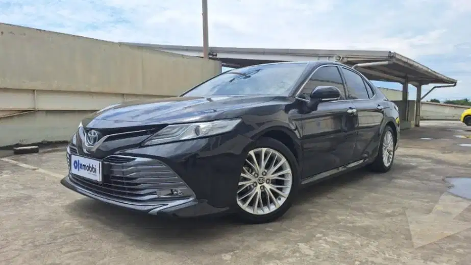 Kondisi Terawat Toyota Camry 2.5 Hybrid-AT 2020 8TJ