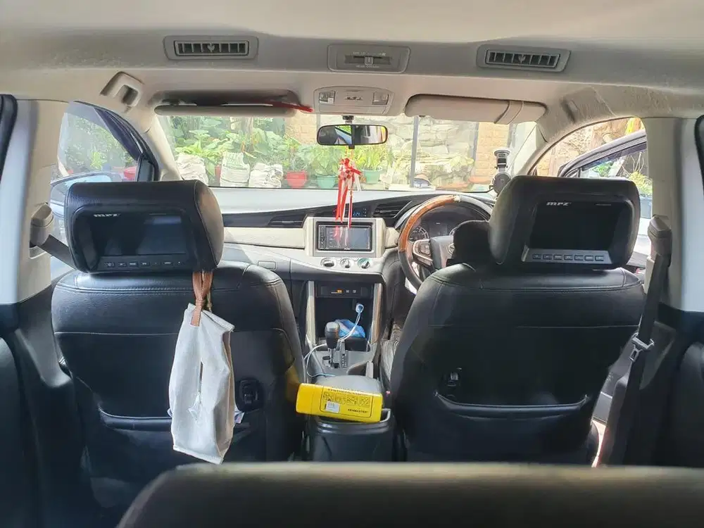 Toyota innova reborn bensin tyoe G matic 2016