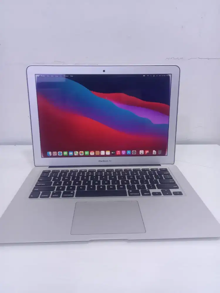 Macbook Air 2014 8/128 core i5 13 inchi