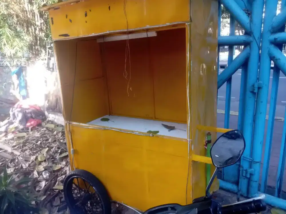 Gerobak usaha minuman atau makanan