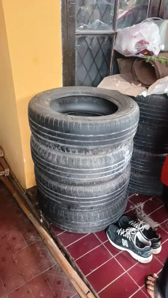 Ban bekas mobil dunlop