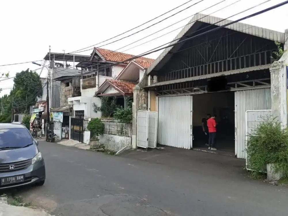 Jual gudang 694mt kramatjati jaktim jln 2mobil