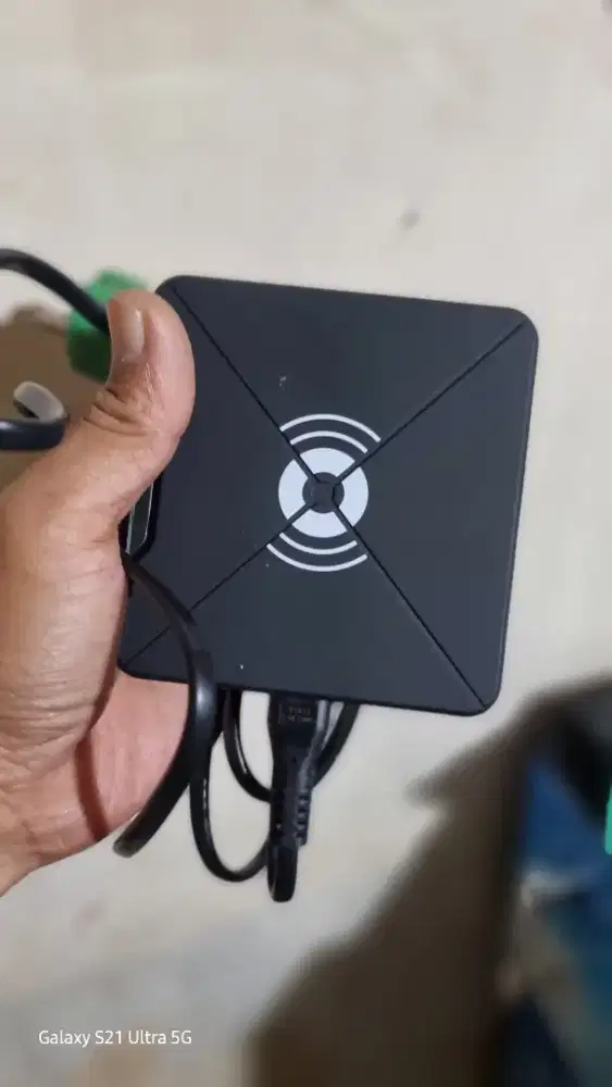 Wirelles charger ,, 75 watt 4 ampere fast charger