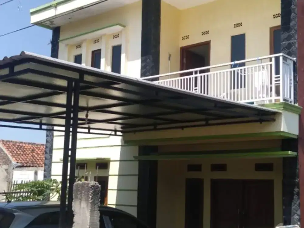 Rumah Seken Terawat 2 Lantai Murah di Cihanjuang Cimahi