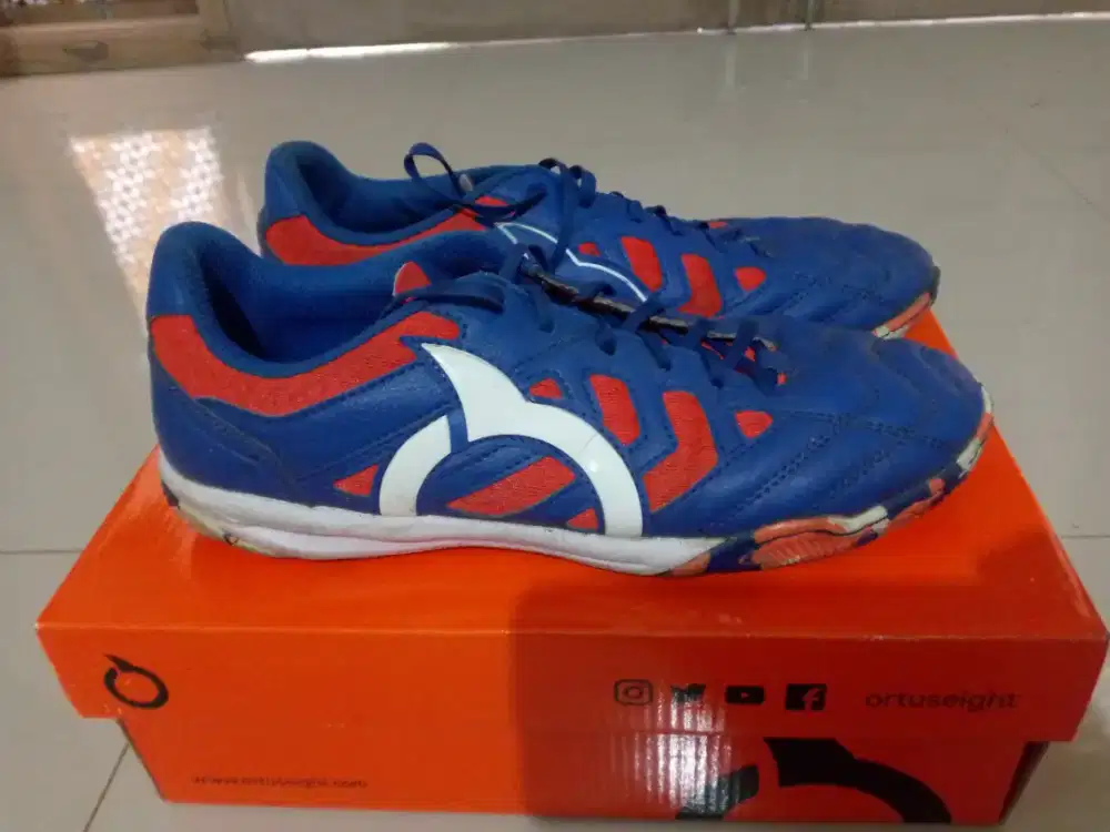 Sepatu futsal Ortuseight jogosala v4