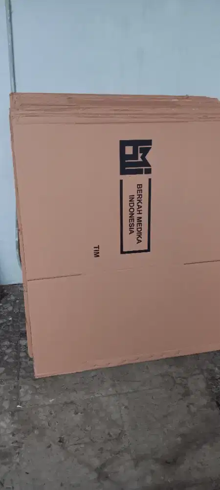 Kardus tebal  dijual, kondisi msh bagus