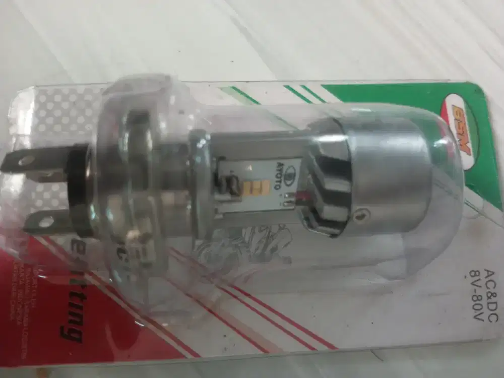 Lampu utama 3 kaki LED AYOTO