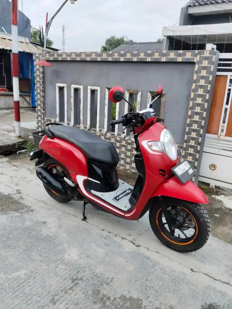 Honda Scoopy F1 esp donat th 2017 plat 2027 mesin halus