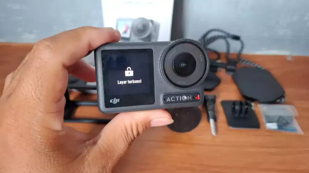 Action Cam DJI Osmo Action 4 Mulus Garansi Resmi Like New BANYAK BONUS