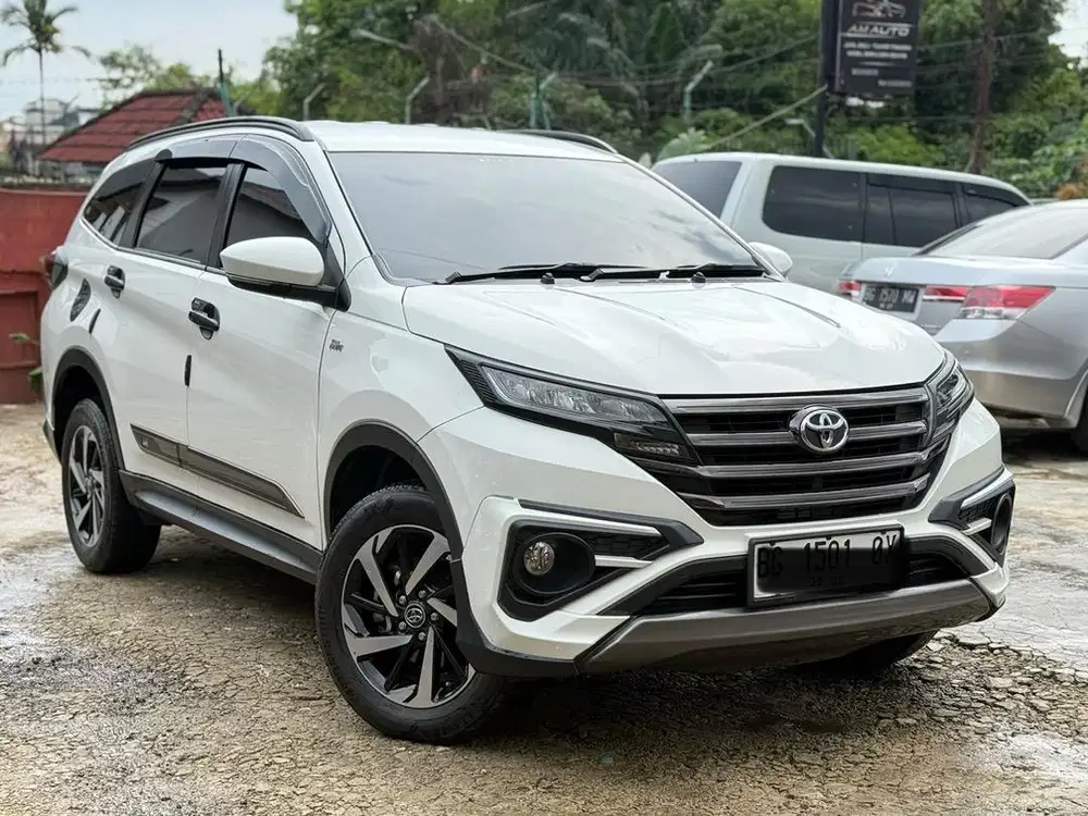 ISTIMEWA RUSH S GR TRD MATIC 2022 Km 40rb tgn pertama dari baru