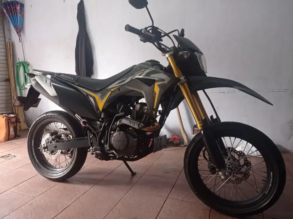 Honda Crf tahun 2022