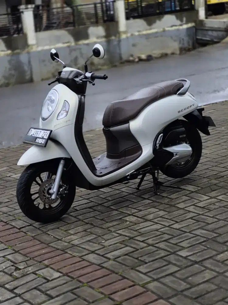 HONDA NEW SCOOPY PRESTIGE 2023 KM 21RB MULUS