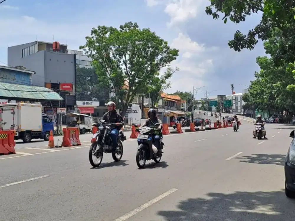 Ruko 2lantai jalan raya laswi gatsu. Murah