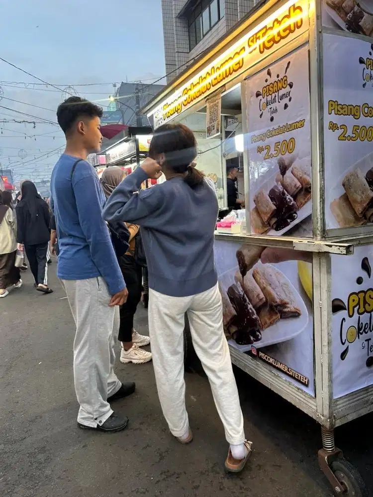 Jaga stand piscok Lumer pasar lama Kota Tangerang