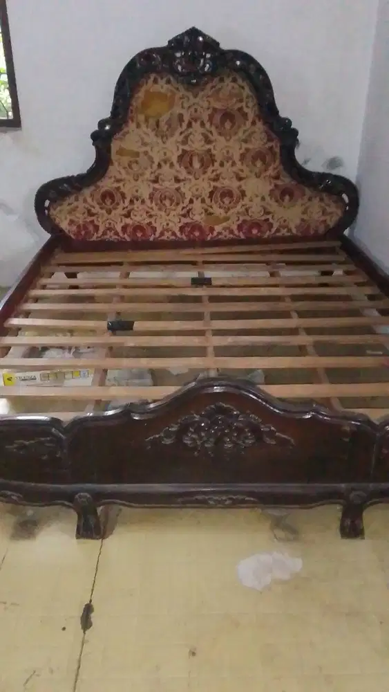 Tempat tidur Jati uk 180x200,