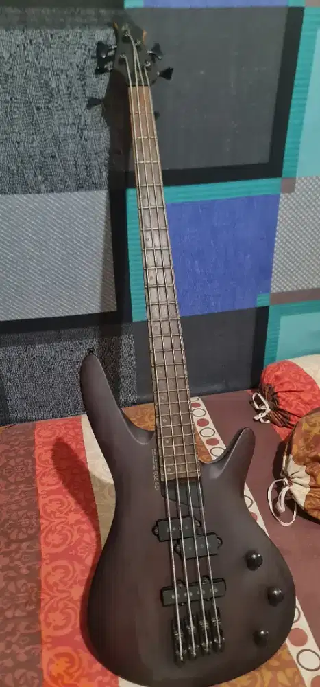 Bass Gillmore GB 200
