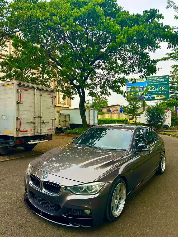 BMW 320i F30 Sport 2014 Bs Tuker Tmbh