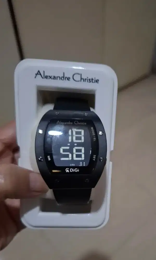 Jam tangan alexandre christie