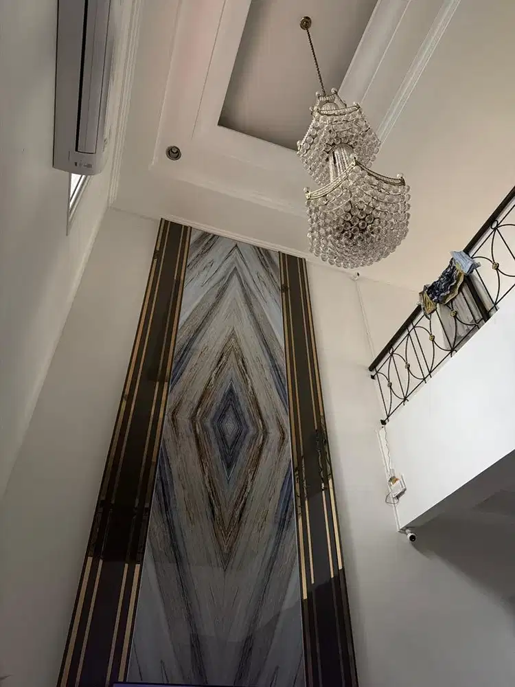 Dicari ART / mba . kerjaan : momong anak .