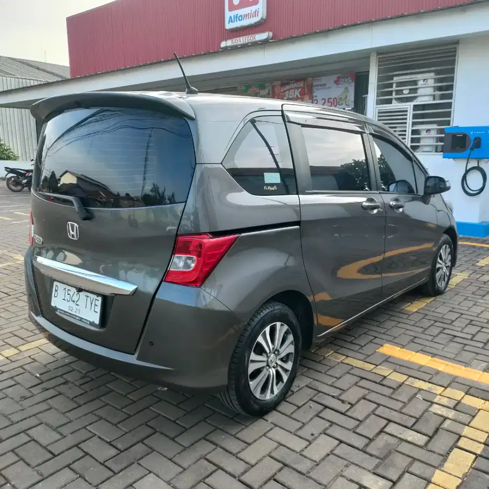 Freed PSD 2013 Metik AC DobeL